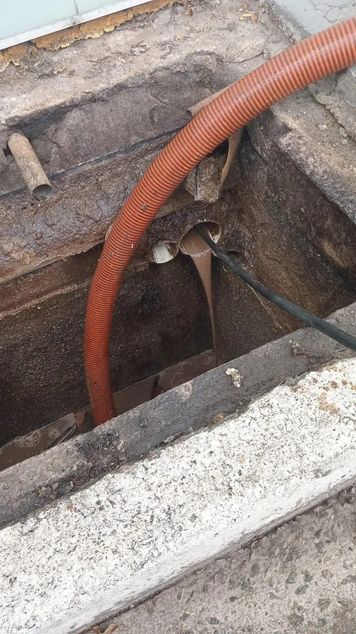 Desentupimento com mangueira de alta pressão em Santo André